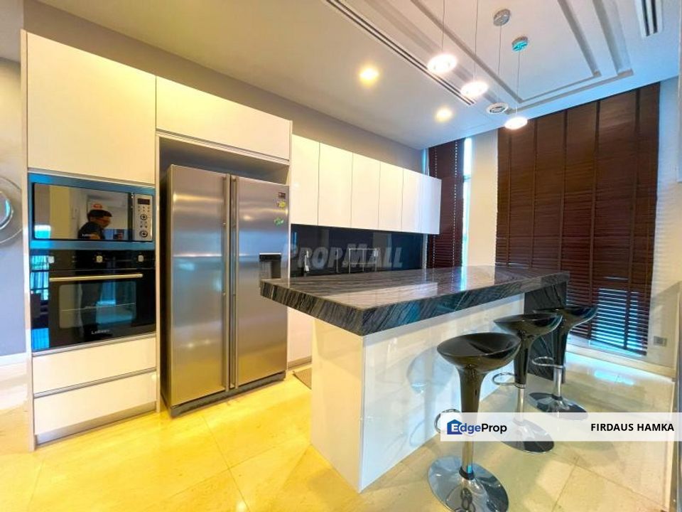 3 Storey Bungalow With Private Lift & Pool Hamton Kemensah Taman Melawati
, Selangor, Taman Melawati