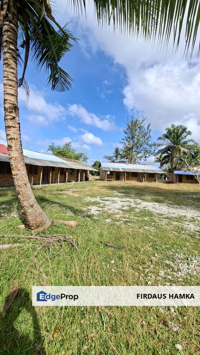 RESORT UNTUK DIJUAL DI KG CEMPAKA BERHAMPIRAN PANTAI CEMPAKA, KUANTAN, Pahang, Kuantan