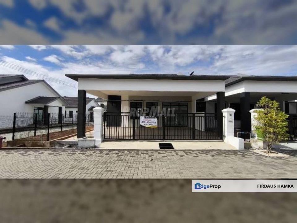 Teres Setingkat Endlot Di Kotasas, Kuantan, Pahang, Kuantan