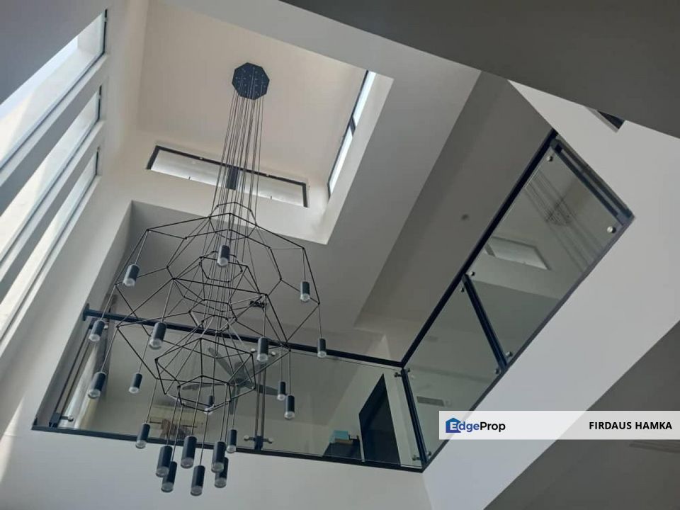 End Lot Double Storey Terrace Lakeside Residence, Bandar Metro Puchong For Sale
, Selangor, Puchong