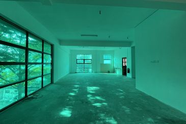 E-Boulevard, Denai Alam