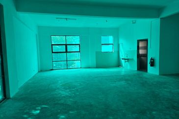 E-Boulevard, Denai Alam