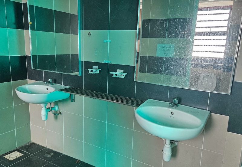 E-Boulevard, Denai Alam