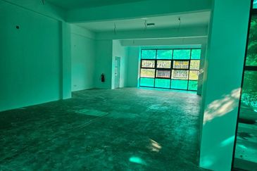 E-Boulevard, Denai Alam