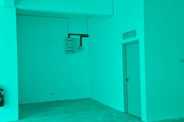 E-Boulevard, Denai Alam