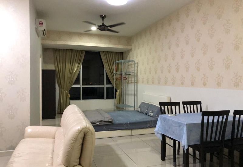 Dedaun Hijau (Greenfield Regency)