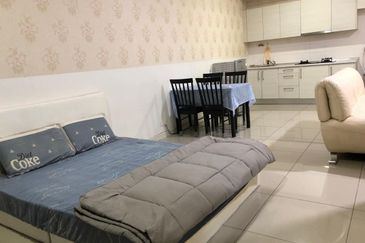 Dedaun Hijau (Greenfield Regency)