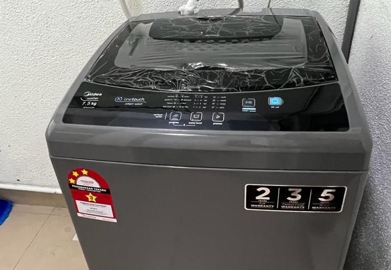 Dedaun Hijau (Greenfield Regency)