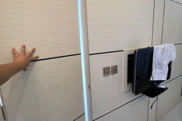 Dedaun Hijau (Greenfield Regency)