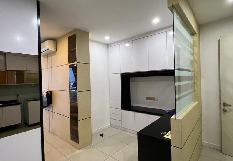 Dedaun Hijau (Greenfield Regency)