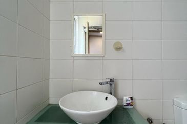 Dedaun Hijau (Greenfield Regency)