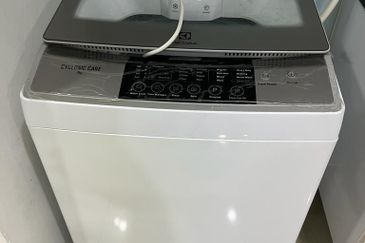 Dedaun Hijau (Greenfield Regency)