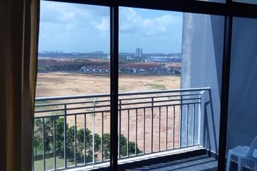 Seri Austin Luxury Apartment