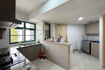 The Straits View, Bandar Baru Permas Jaya