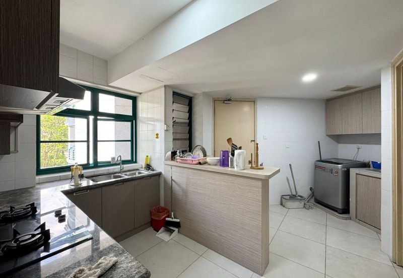 The Straits View, Bandar Baru Permas Jaya