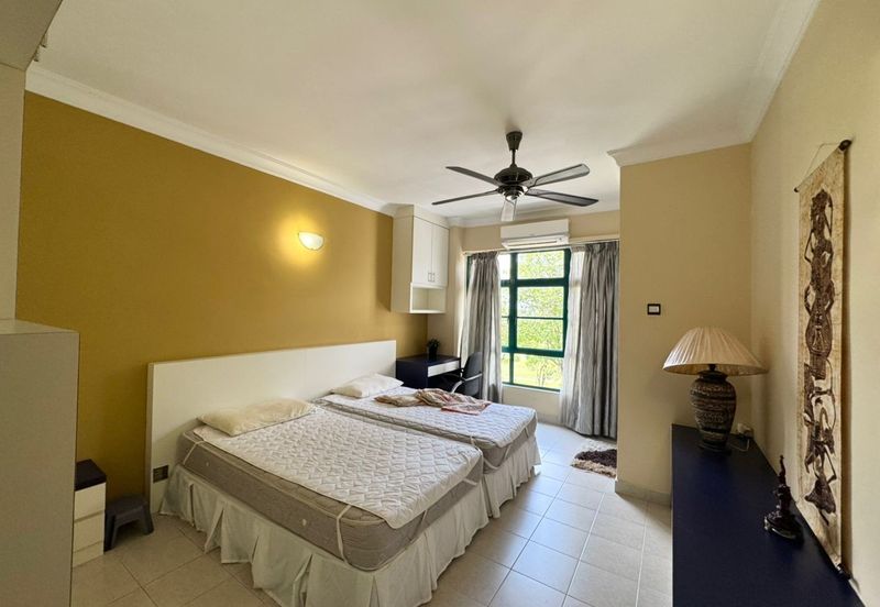 The Straits View, Bandar Baru Permas Jaya