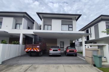 Bandar Tropicana Aman