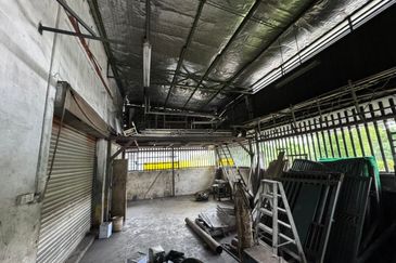 Taman Anggerik - Factory For Rent