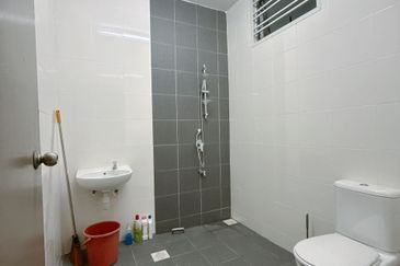 Taman Redang Lakeview 2