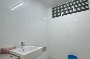 Taman Redang Lakeview 2