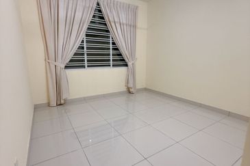 Taman Redang Lakeview 2