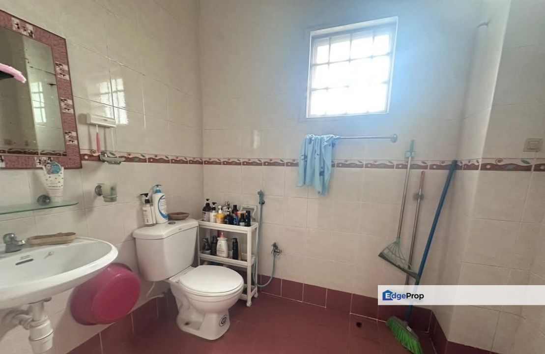 Renovated double storey 22x75 bandar puteri klang bukit tinggi botanic , Selangor, Klang