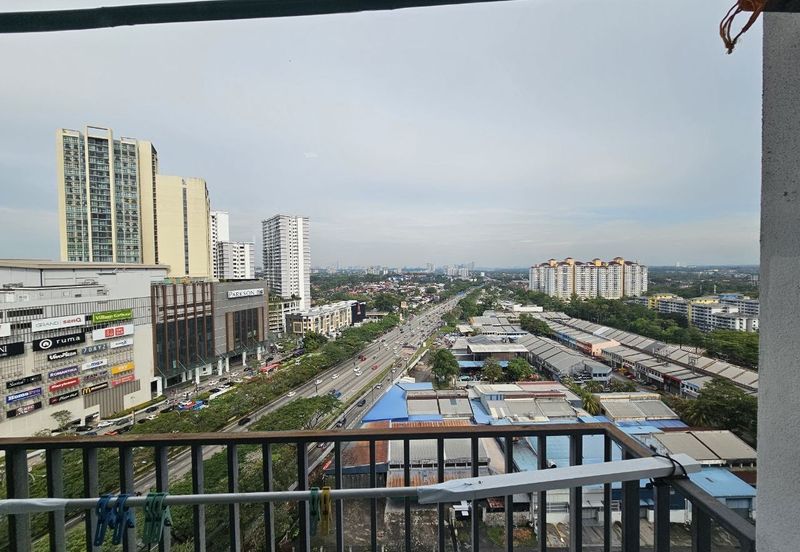 Dedaun Hijau (Greenfield Regency)