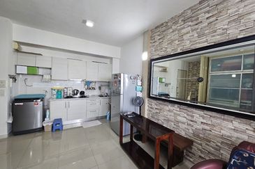 Dedaun Hijau (Greenfield Regency)