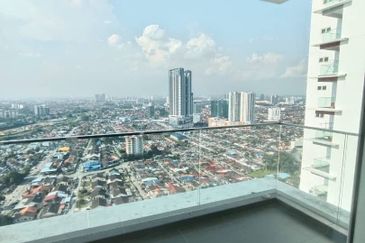 The Pinnacles (Pinnacle Tower)