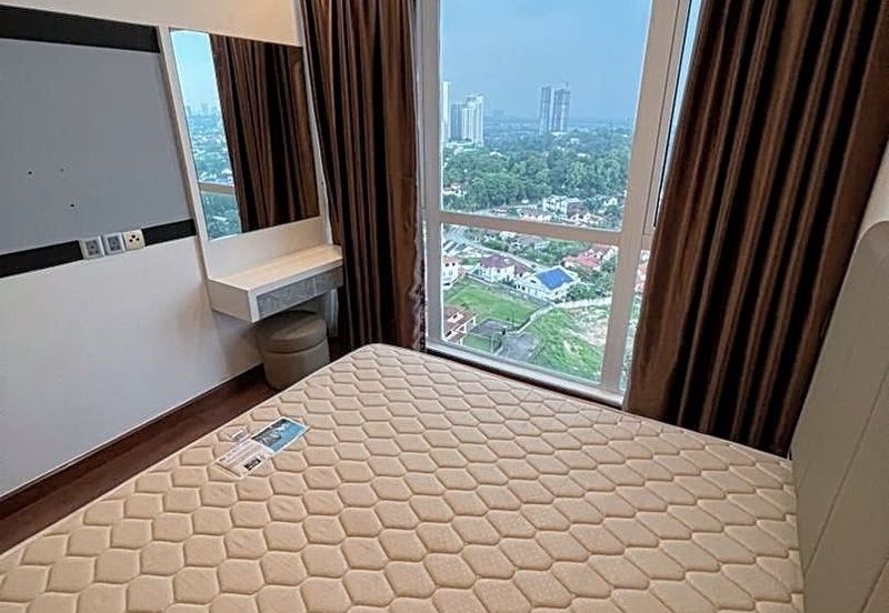 Paragon Suites @ CIQ