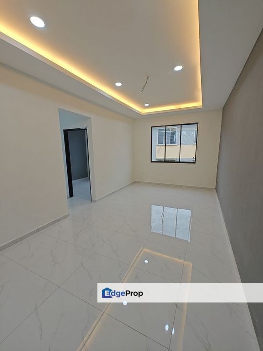 Flat Pelangi Indah Ulu Tiram Johor For Sale Fully Renovated , Johor, Ulu Tiram