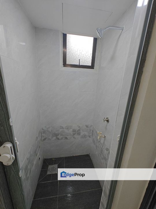 Flat Pelangi Indah Ulu Tiram Johor For Sale Fully Renovated , Johor, Ulu Tiram