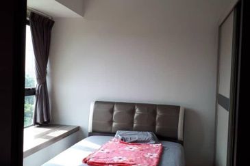 Baypoint @ Country Garden Danga Bay