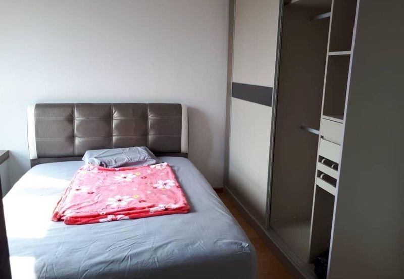 Baypoint @ Country Garden Danga Bay