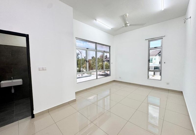 Iconia Garden Residence Precinct B @ Taman Impian Emas