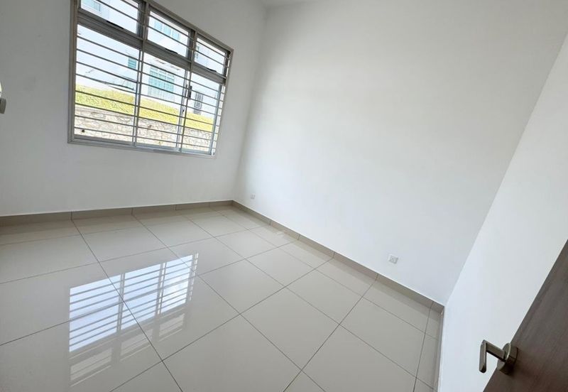 Iconia Garden Residence Precinct B @ Taman Impian Emas