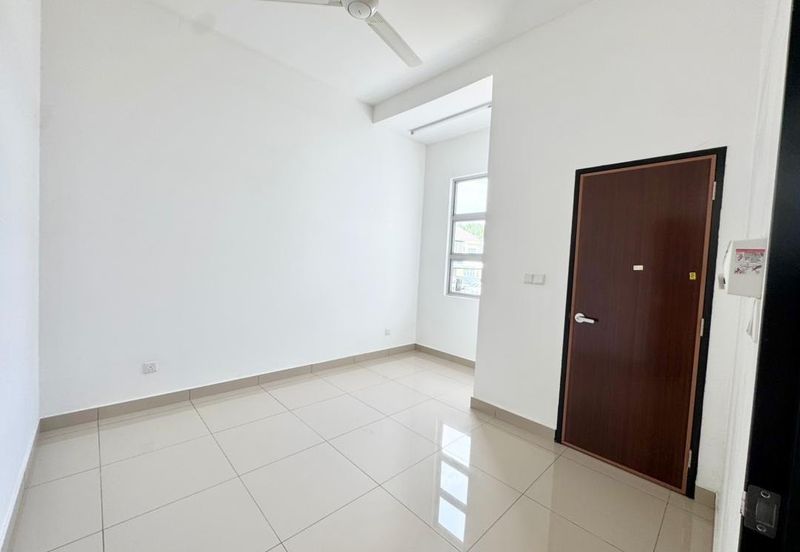 Iconia Garden Residence Precinct B @ Taman Impian Emas