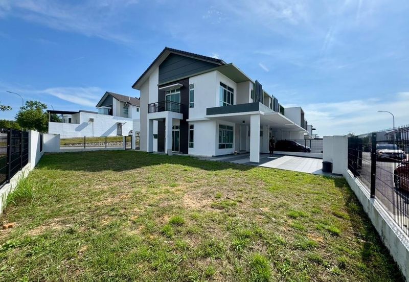 Iconia Garden Residence Precinct B @ Taman Impian Emas