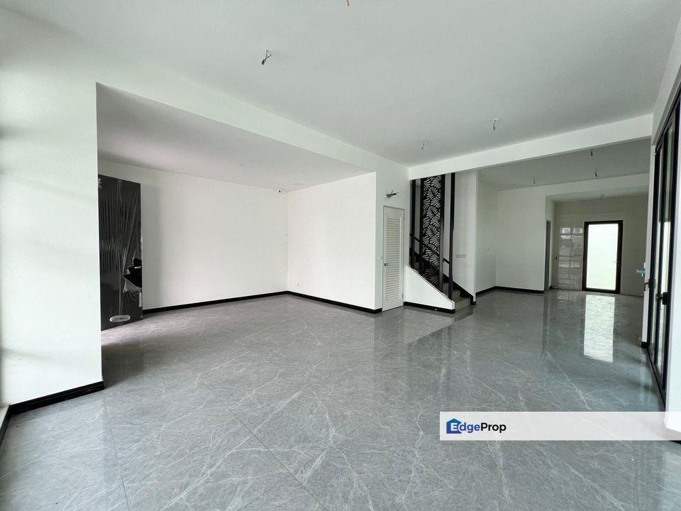 Taman Setia Tropika Johor Bahru Semi Detached For Sale, Johor, Setia Tropika