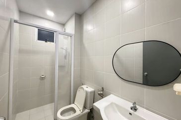 Meridin Bayvue Apartment