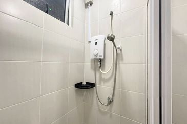 Meridin Bayvue Apartment