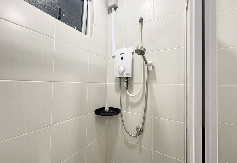 Meridin Bayvue Apartment