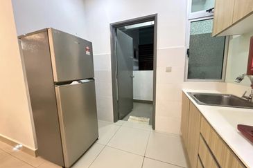 Meridin Bayvue Apartment