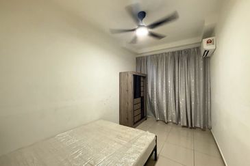 Meridin Bayvue Apartment