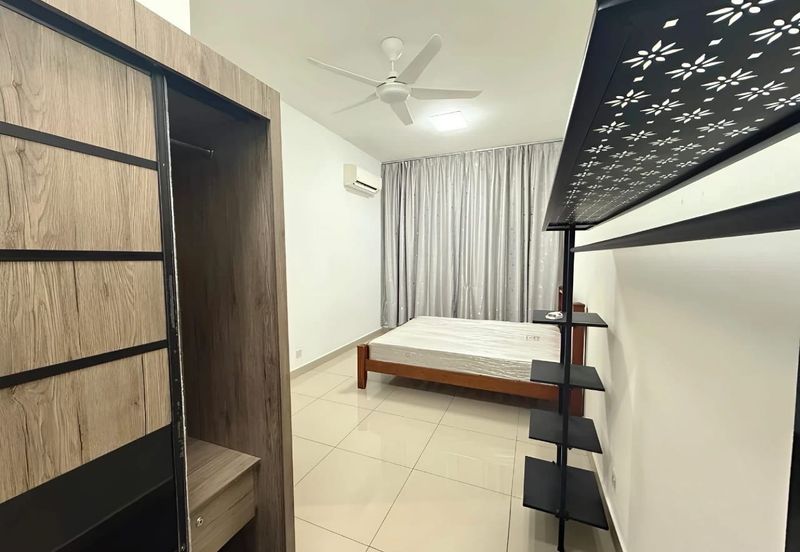 Meridin Bayvue Apartment