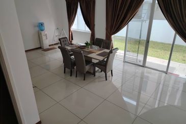 Isola Villa @ Senibong Cove