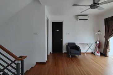 Isola Villa @ Senibong Cove