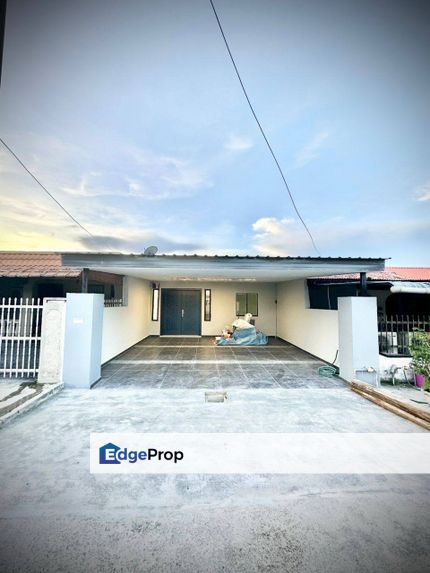 Taman Ungku Tun Aminah Skudai Johor For Sale Full Loan, Johor, Skudai