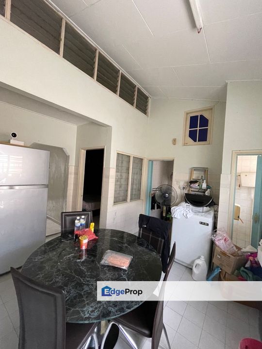 Taman Dahlia Tampoi Johor For Sale Full Loan Unit, Johor, Tampoi