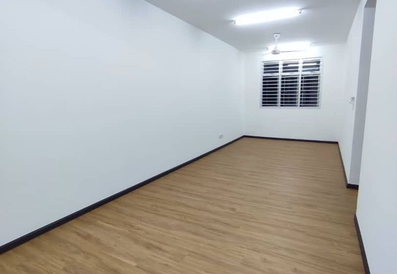 Pangsapuri Flora Damai